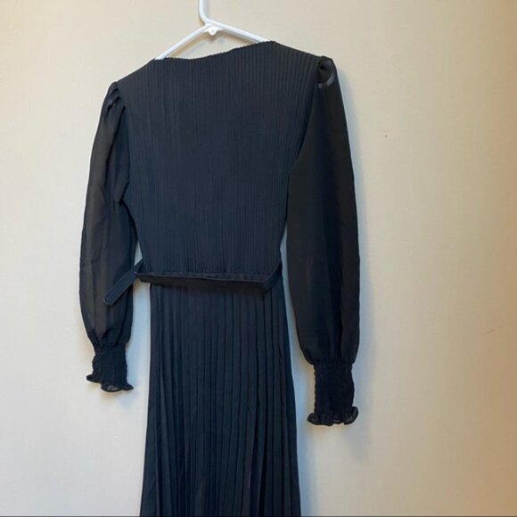Black Long Sleeves Pleated Dress One-Size - Picture 4 of 5